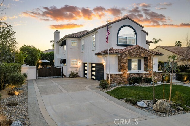 Building Photo - 2384 Canyon Crest Dr