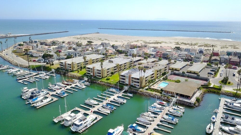 Foto principal - 4220 Harbor Blvd