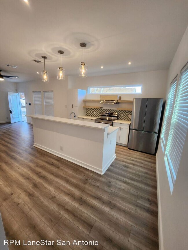Building Photo - 2 br, 2.5 bath House - Brand New 2bedroom/...