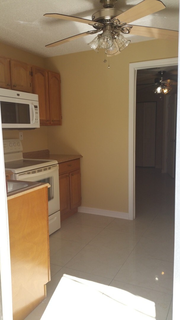 Foto del edificio - 3440 SW 2nd Ct