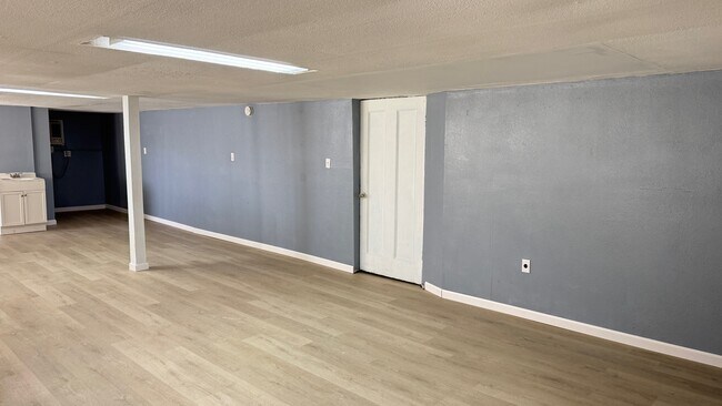 Foto del edificio - 405 S High St