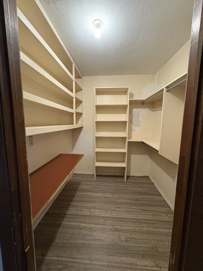 Building Photo - 23185 CR 3520