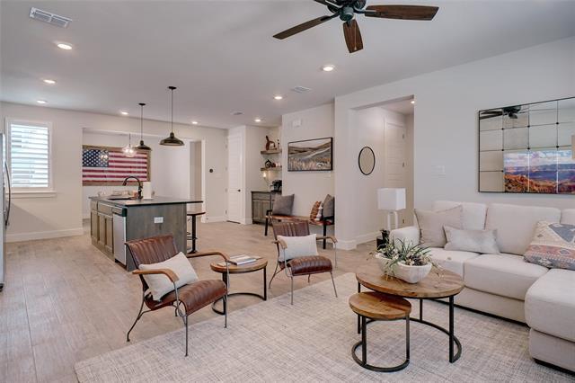Foto del edificio - 9616 Sullivan Ln