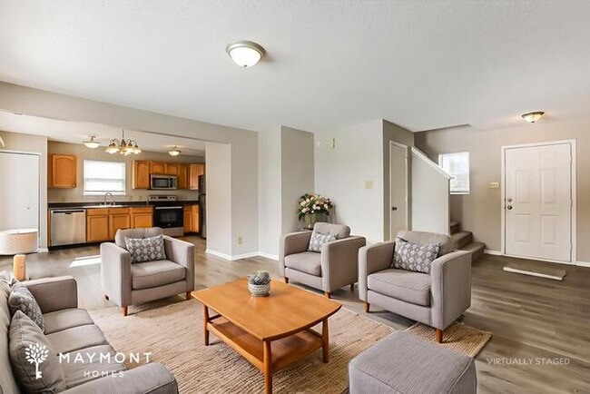 Building Photo - 824 Olmsted Dr