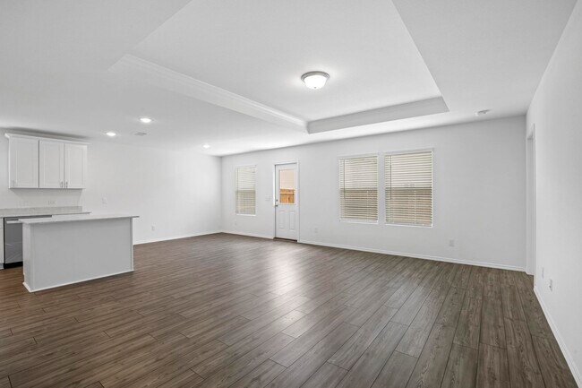 Foto del edificio - 4541 Benham Dr