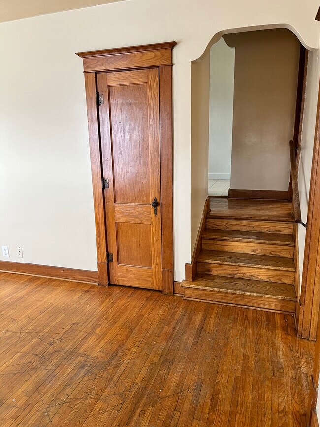 Foto del edificio - 218 Hammond Ave