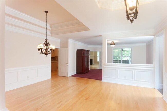 Building Photo - 8008 Revere Dr