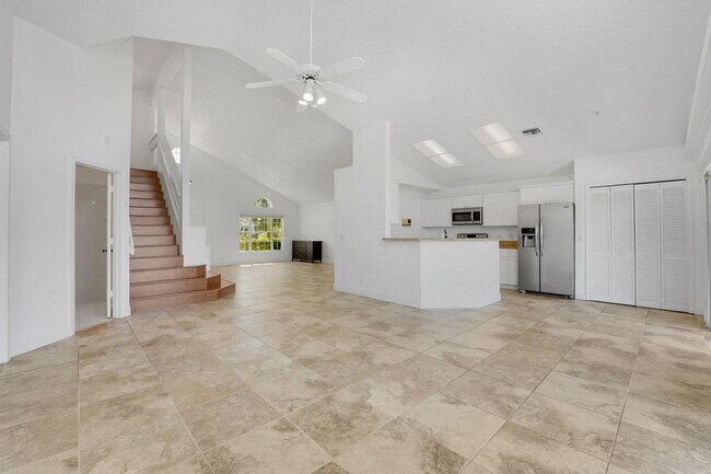 Foto del edificio - 4355 Leicester Ct