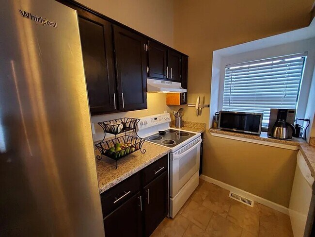 Foto del edificio - Charming 3BR Townhome in Denver