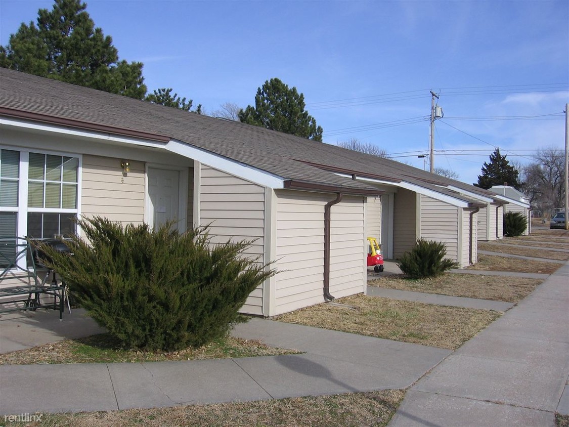 Building Photo - 1205 Cable Rd