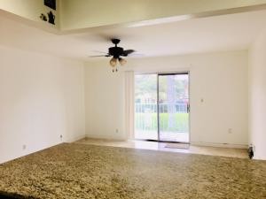 Building Photo - 2 Bed/2 Bath Condo in Deerfield Beach