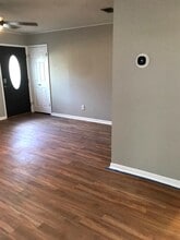 Building Photo - 215 Flamingo Cir