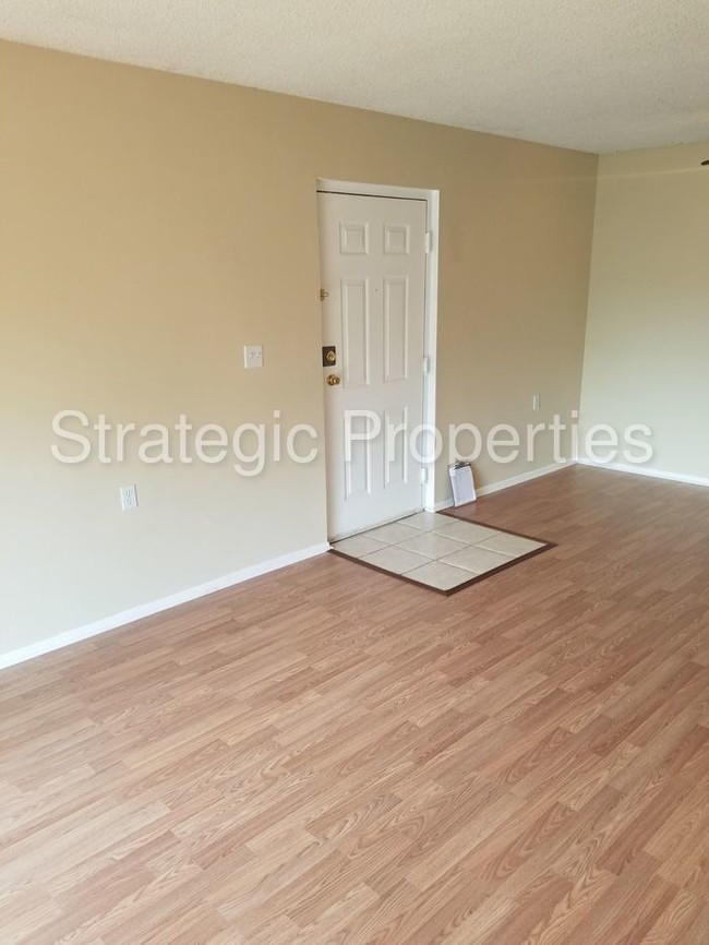 Foto del edificio - 1251 Benoist Farms Rd