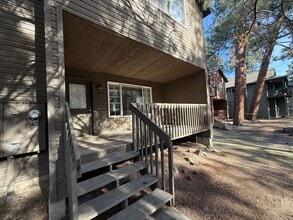 Building Photo - 1225 NW Stannium Rd