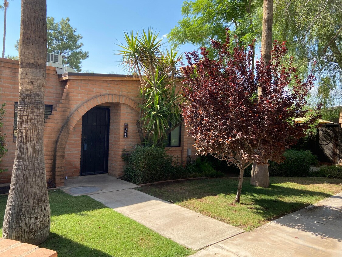 3046 N 32nd St, Phoenix, AZ 85018 Townhome Rentals in Phoenix AZ