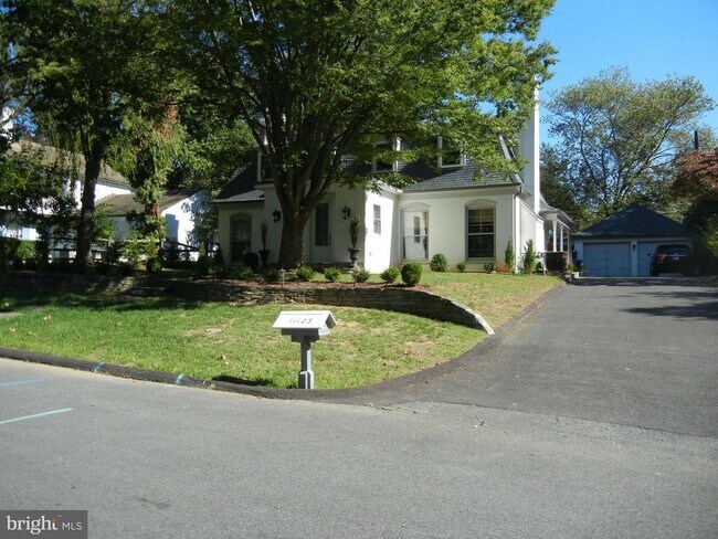 Building Photo - 11105 Ardwick Dr