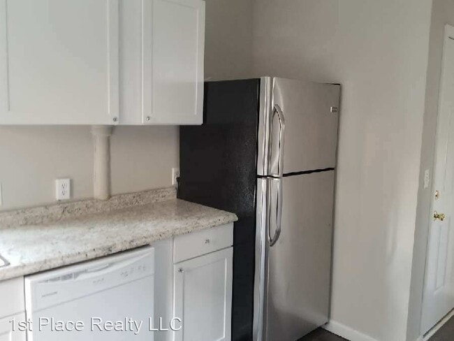 Building Photo - 5 br, 2.5 bath House - 158 E Northwood ave