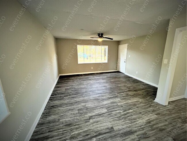 Foto del edificio - 4568 Kirkley Cir