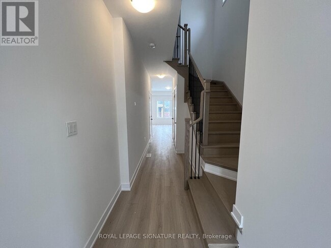 Building Photo - 21 Hay Ln.