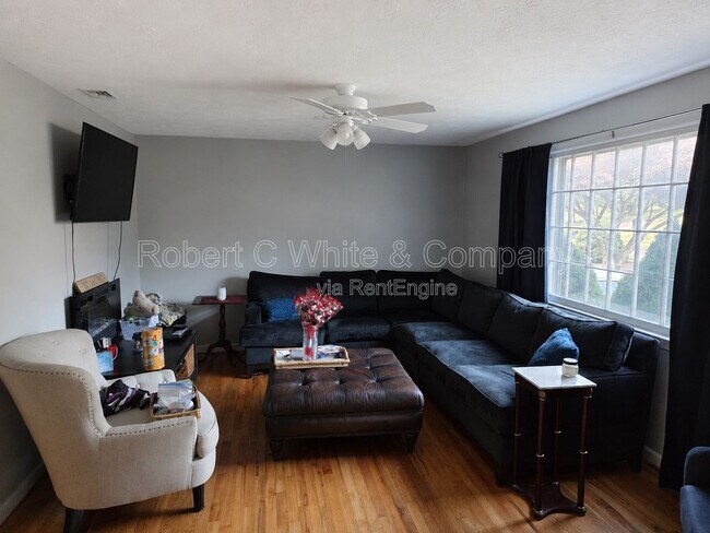 Foto del edificio - 23 Regency Ct