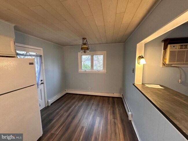 Foto del edificio - 180 S Roland St