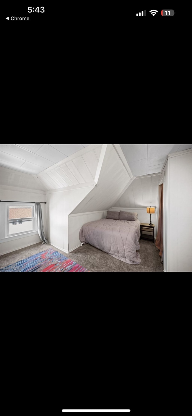 Foto del edificio - 1303 W 102nd St