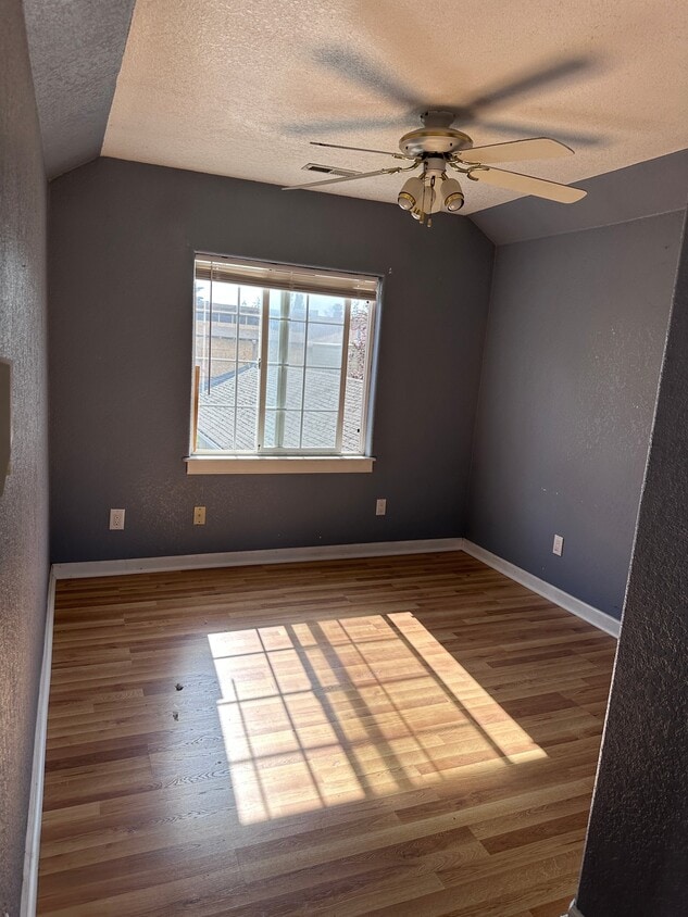 Photo - 3100 SE 122nd Ave (Portland, OR)