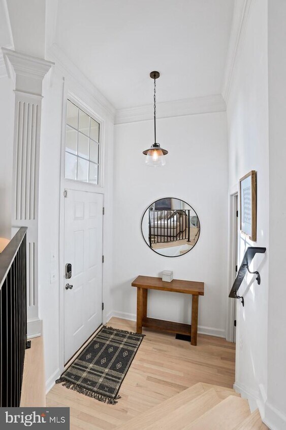 Foto principal - 18523 Bear Creek Terrace