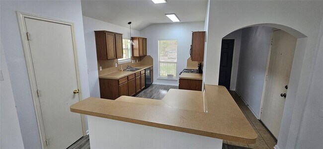 Foto del edificio - 919 Yorkshire Hollow Ln