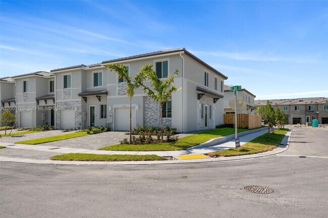 Foto del edificio - 715 SE 15th St