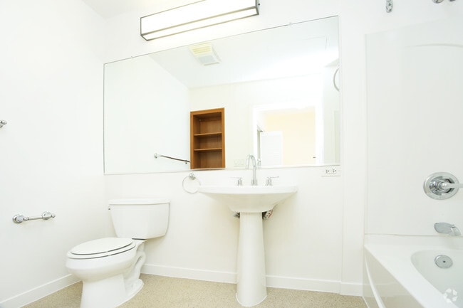 Studio Bathroom - The Cathedral Building
