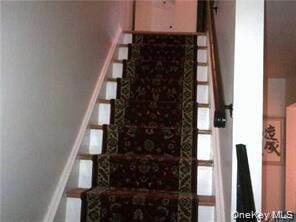 Building Photo - 1 W Lawrence Park Dr