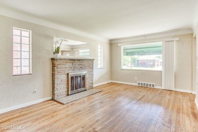 Building Photo - 3 br, 1.5 bath House - 22747 Courtland