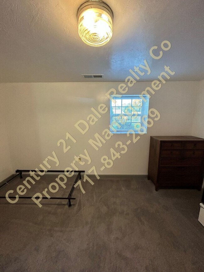 Building Photo - Lewisberry Rd 4786