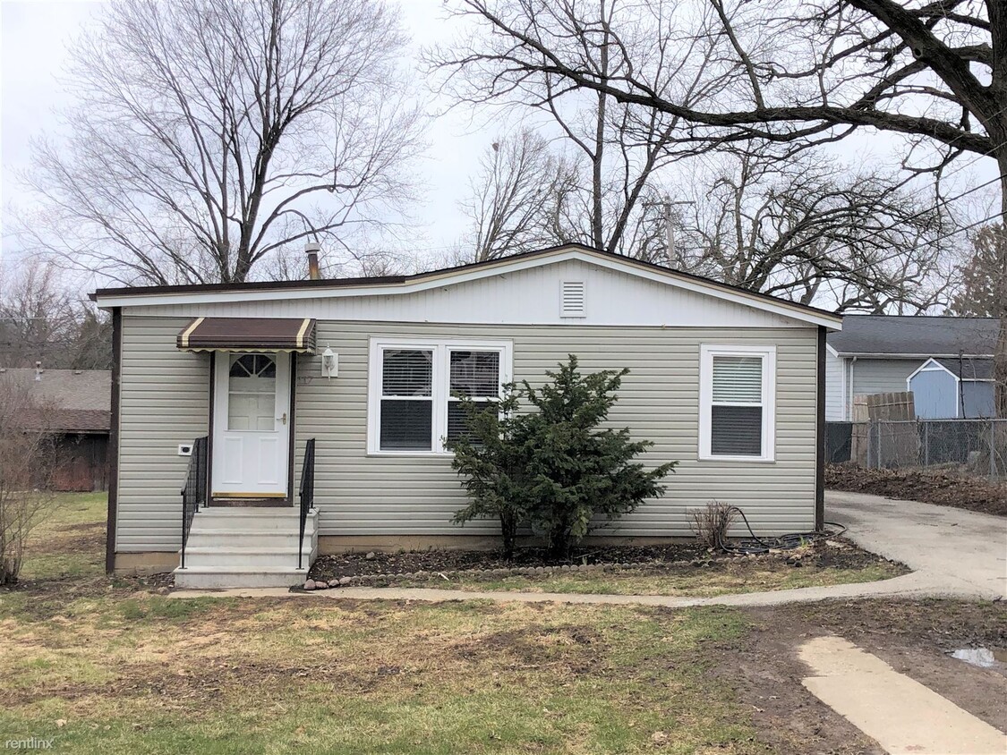 Primary Photo - 3 br, 1 bath House - 117 Deer Path