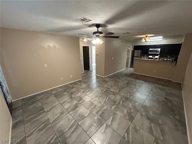 Foto del edificio - 2116 Willowbury Dr