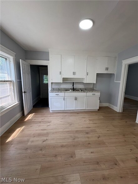 Foto del edificio - 946 E 79th St