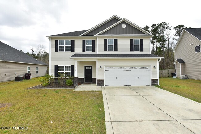 Building Photo - 155 Cavalier Dr