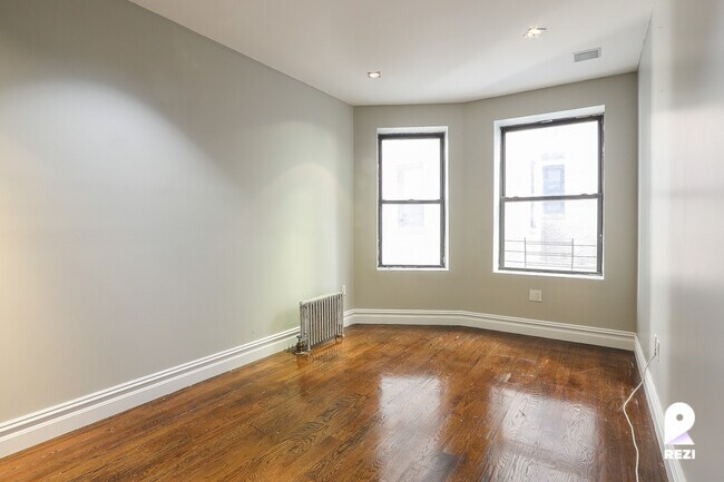 Building Photo - 625 W 156th St