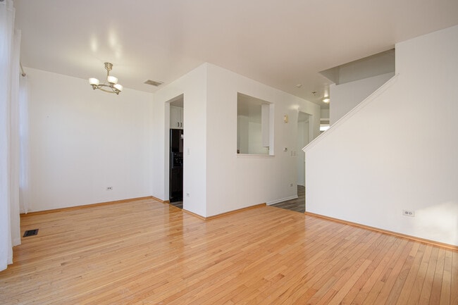 Foto del edificio - 2976 White Thorn Cir