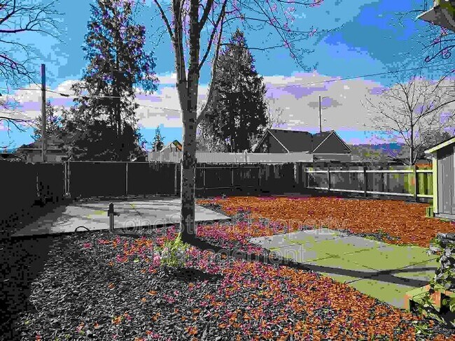 Building Photo - 5800 N Princeton St