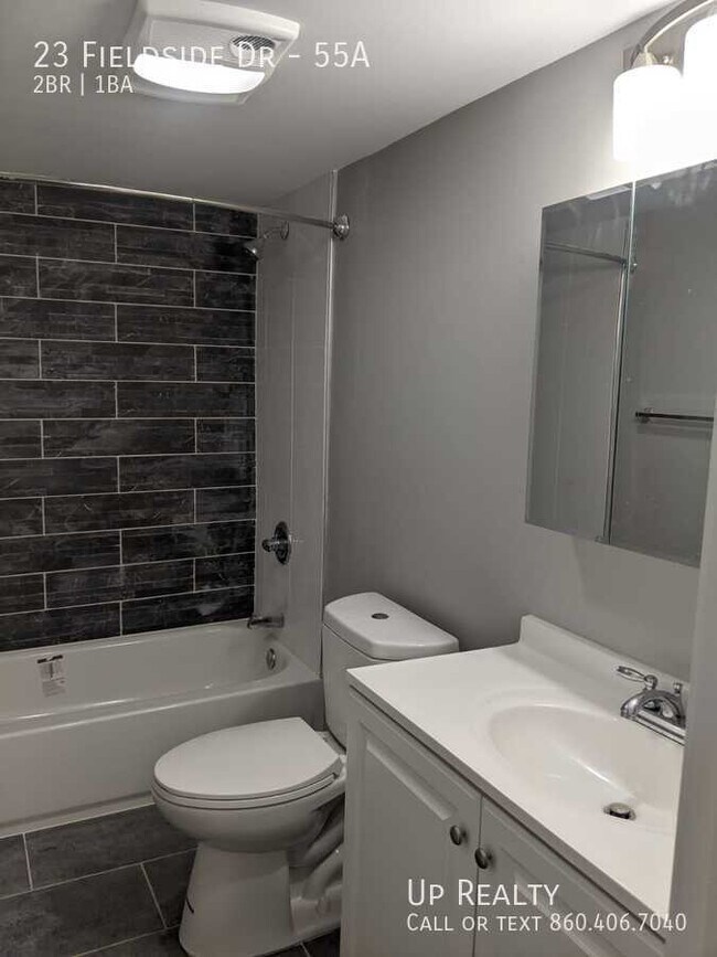 Foto del edificio - 23 Fieldside Dr