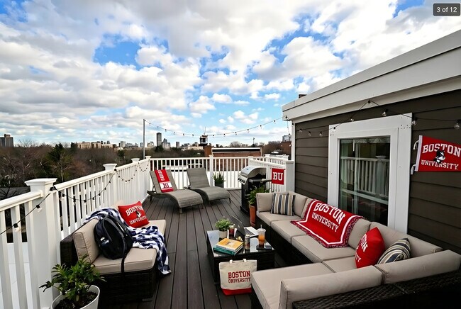 Building Photo - 74 Browne St