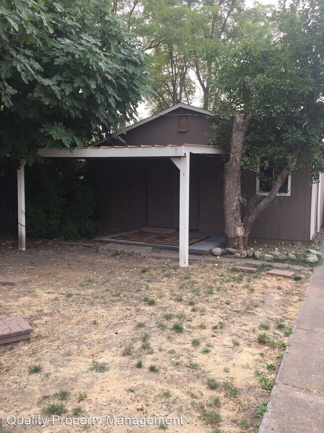 Foto del edificio - 2 br, 1 bath House - 17 Lewis Avenue