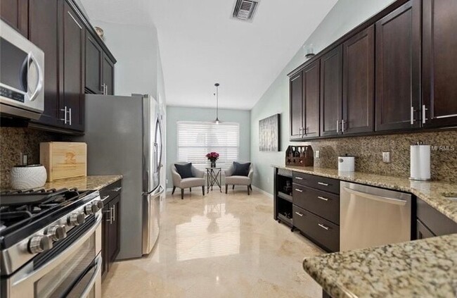Building Photo - 3-Bed, 2-Bath, 2-Car Garage Single Family ...