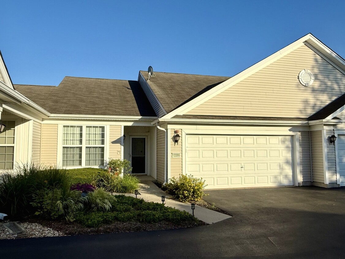 Primary Photo - 13386 Red Alder Ave