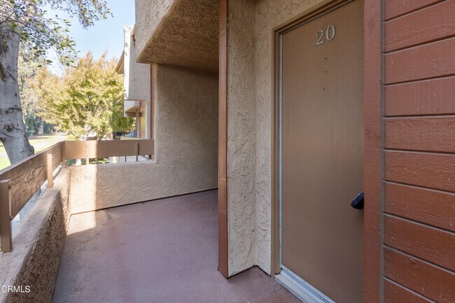 Building Photo - 765 County Square Dr