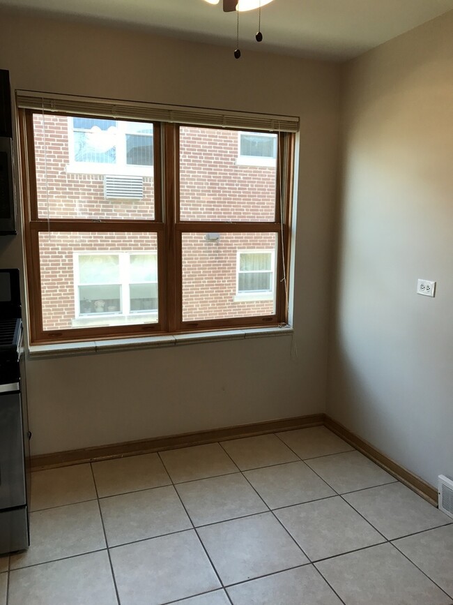 Building Photo - 3024 S Harlem Ave