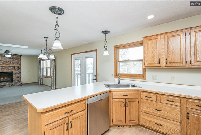 Foto del edificio - 4235 Stoneham Ln NW