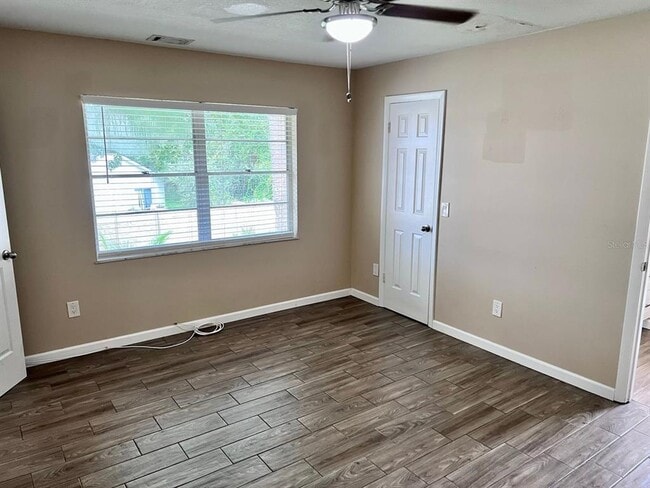 Foto del edificio - 162 Windtree Ln